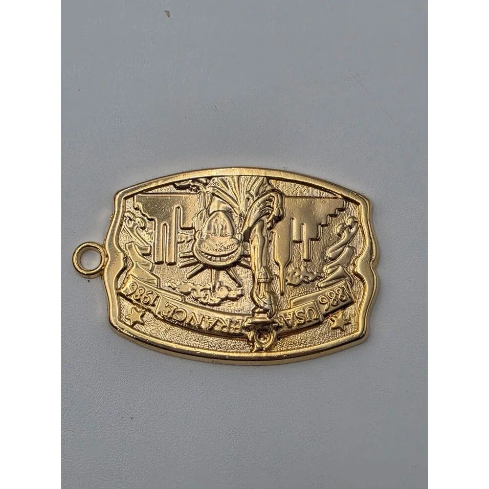 VtG Hammond International Mint Diamond Edition Statue of Liberty 24k Gold Buckle